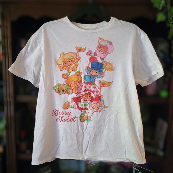 Strawberry Shortcake White Vintage Style T-Shirt - Picture 1 of 9